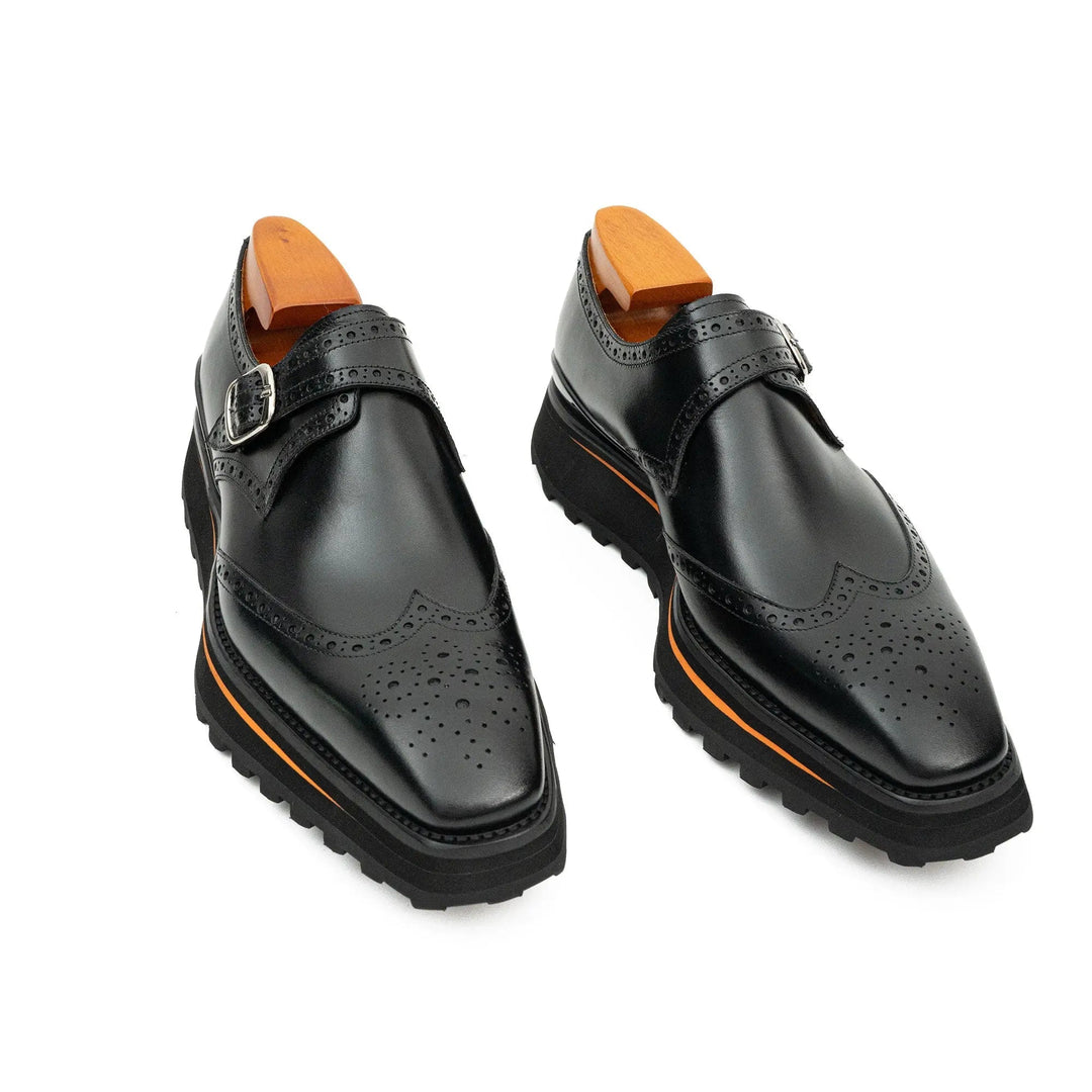 DV DIVINCH men’s shoes, handcrafted leather shoes, calfskin footwear, men’s designer shoes, leather dress shoes, brogue shoes, Derby shoes, Oxford shoes, monk strap shoes, Chelsea boots, lug sole footwear