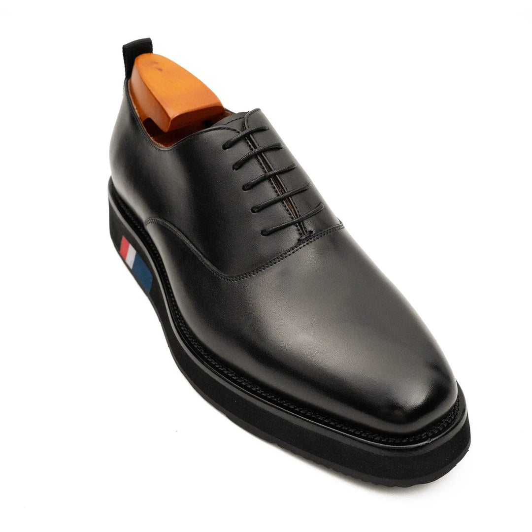 DV DIVINCH men’s shoes, handcrafted leather shoes, calfskin footwear, men’s designer shoes, leather dress shoes, brogue shoes, Derby shoes, Oxford shoes, monk strap shoes, Chelsea boots, lug sole footwear