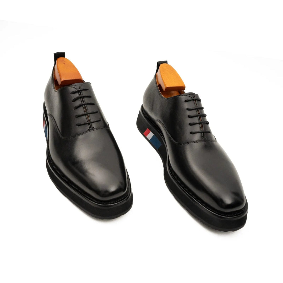 DV DIVINCH men’s shoes, handcrafted leather shoes, calfskin footwear, men’s designer shoes, leather dress shoes, brogue shoes, Derby shoes, Oxford shoes, monk strap shoes, Chelsea boots, lug sole footwear