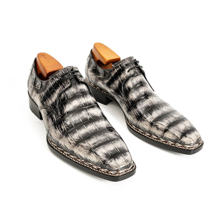DV DIVINCH men’s shoes, handcrafted leather shoes, calfskin footwear, men’s designer shoes, leather dress shoes, brogue shoes, Derby shoes, Oxford shoes, monk strap shoes, Chelsea boots, lug sole footwear