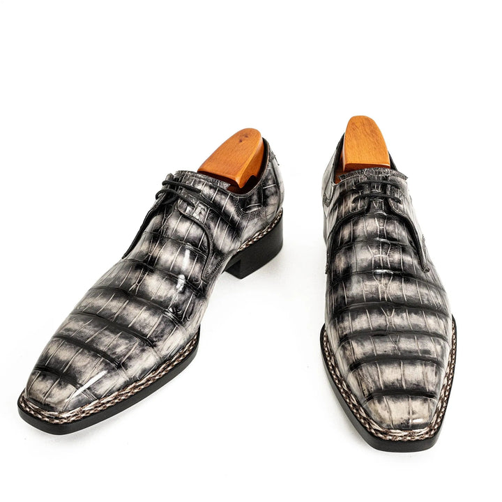 DV DIVINCH men’s shoes, handcrafted leather shoes, calfskin footwear, men’s designer shoes, leather dress shoes, brogue shoes, Derby shoes, Oxford shoes, monk strap shoes, Chelsea boots, lug sole footwear