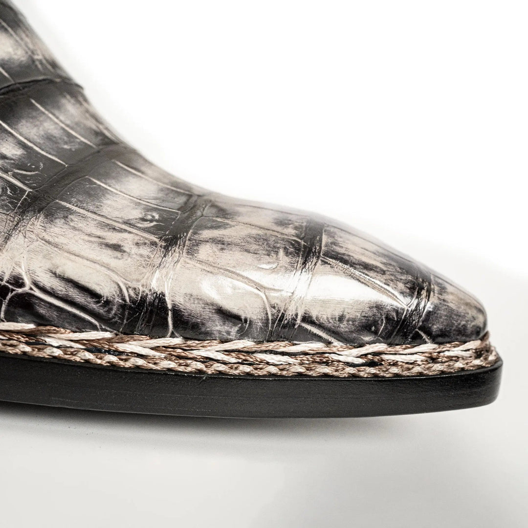 DV DIVINCH men’s shoes, handcrafted leather shoes, calfskin footwear, men’s designer shoes, leather dress shoes, brogue shoes, Derby shoes, Oxford shoes, monk strap shoes, Chelsea boots, lug sole footwear
