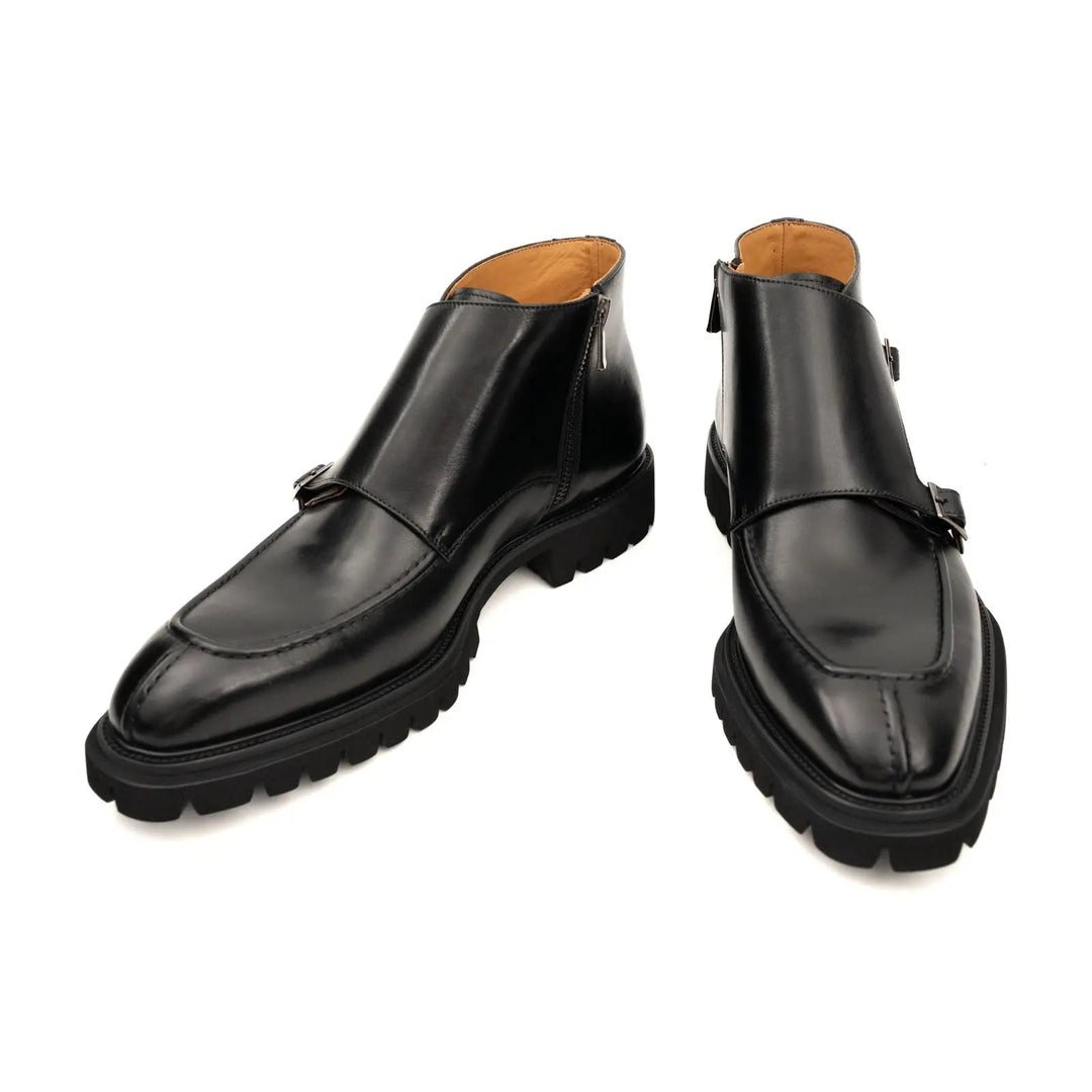 DV DIVINCH men’s shoes, handcrafted leather shoes, calfskin footwear, men’s designer shoes, leather dress shoes, brogue shoes, Derby shoes, Oxford shoes, monk strap shoes, Chelsea boots, lug sole footwear