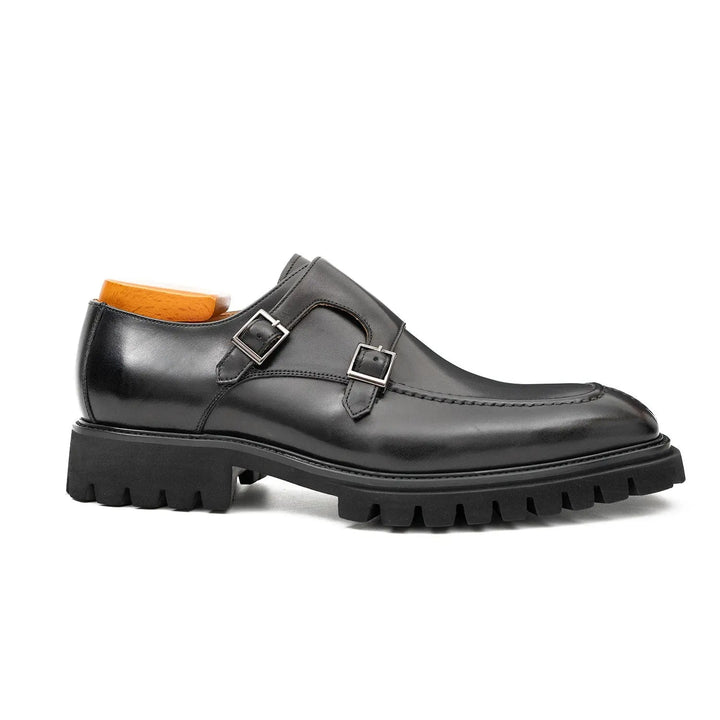 DV DIVINCH men’s shoes, handcrafted leather shoes, calfskin footwear, men’s designer shoes, leather dress shoes, brogue shoes, Derby shoes, Oxford shoes, monk strap shoes, Chelsea boots, lug sole footwear