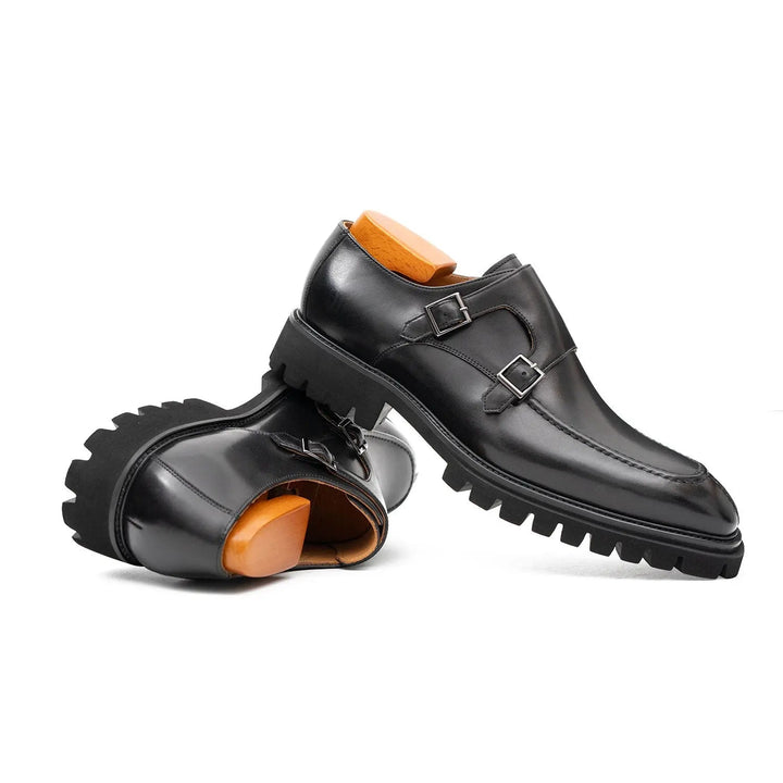 DV DIVINCH men’s shoes, handcrafted leather shoes, calfskin footwear, men’s designer shoes, leather dress shoes, brogue shoes, Derby shoes, Oxford shoes, monk strap shoes, Chelsea boots, lug sole footwear
