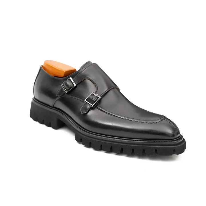 DV DIVINCH men’s shoes, handcrafted leather shoes, calfskin footwear, men’s designer shoes, leather dress shoes, brogue shoes, Derby shoes, Oxford shoes, monk strap shoes, Chelsea boots, lug sole footwear
