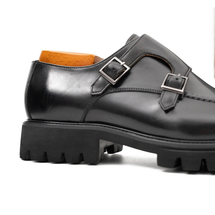 DV DIVINCH men’s shoes, handcrafted leather shoes, calfskin footwear, men’s designer shoes, leather dress shoes, brogue shoes, Derby shoes, Oxford shoes, monk strap shoes, Chelsea boots, lug sole footwear