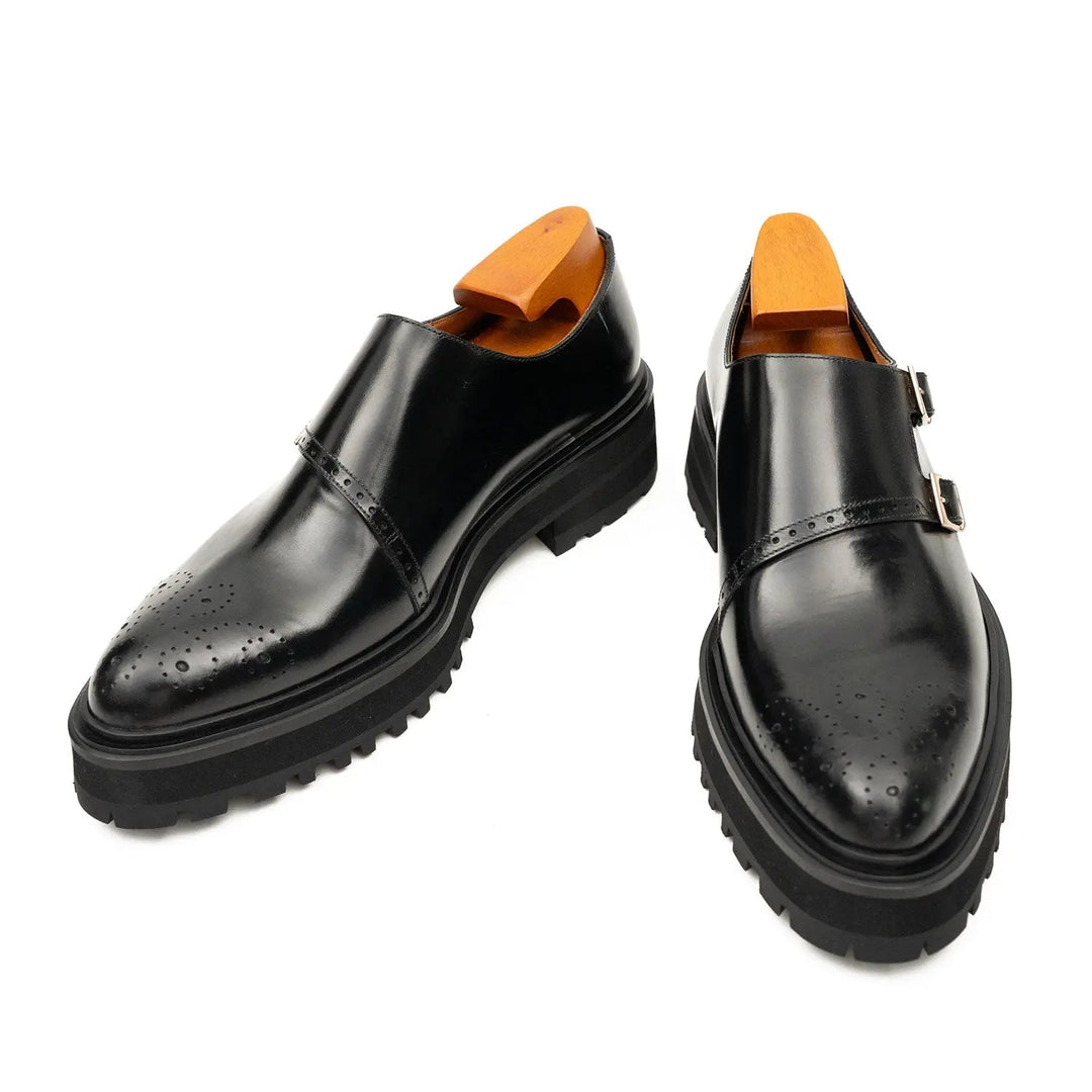 DV DIVINCH men’s shoes, handcrafted leather shoes, calfskin footwear, men’s designer shoes, leather dress shoes, brogue shoes, Derby shoes, Oxford shoes, monk strap shoes, Chelsea boots, lug sole footwear