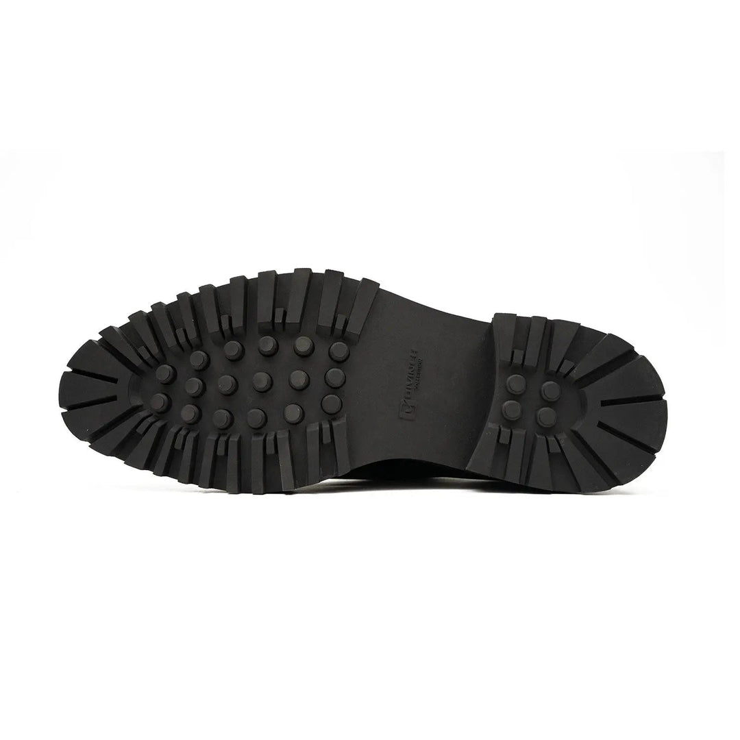 DV DIVINCH men’s shoes, handcrafted leather shoes, calfskin footwear, men’s designer shoes, leather dress shoes, brogue shoes, Derby shoes, Oxford shoes, monk strap shoes, Chelsea boots, lug sole footwear