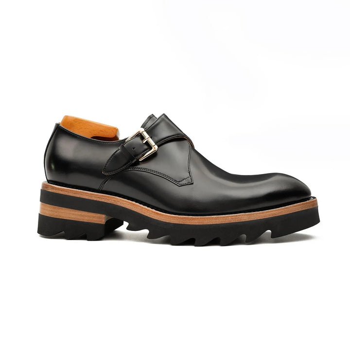 DV DIVINCH men’s shoes, handcrafted leather shoes, calfskin footwear, men’s designer shoes, leather dress shoes, brogue shoes, Derby shoes, Oxford shoes, monk strap shoes, Chelsea boots, lug sole footwear