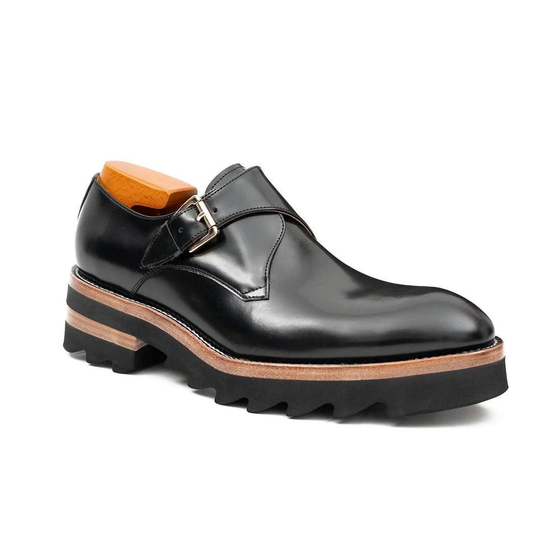 DV DIVINCH men’s shoes, handcrafted leather shoes, calfskin footwear, men’s designer shoes, leather dress shoes, brogue shoes, Derby shoes, Oxford shoes, monk strap shoes, Chelsea boots, lug sole footwear