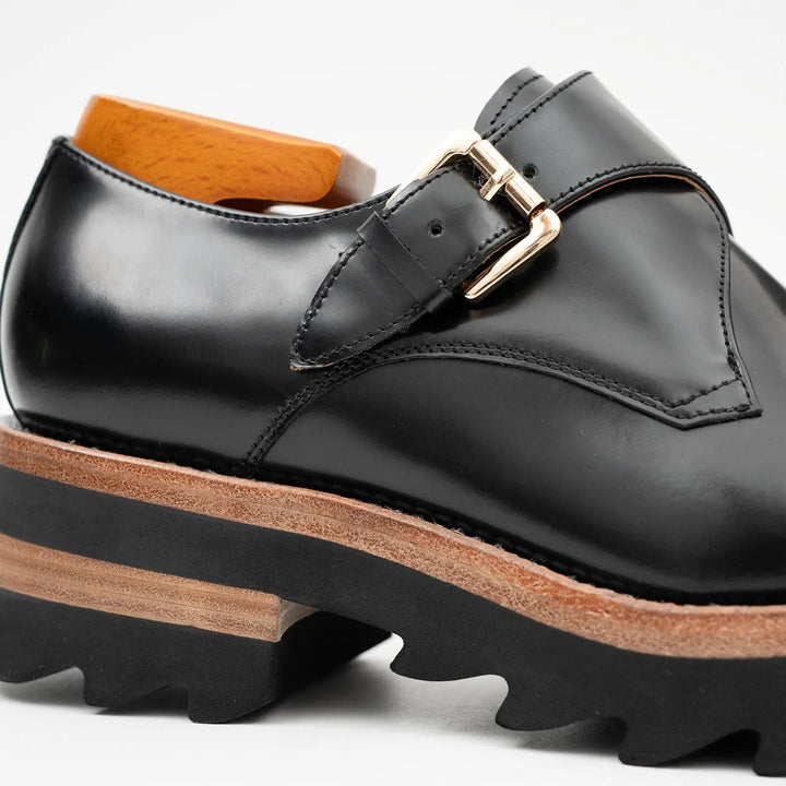 DV DIVINCH men’s shoes, handcrafted leather shoes, calfskin footwear, men’s designer shoes, leather dress shoes, brogue shoes, Derby shoes, Oxford shoes, monk strap shoes, Chelsea boots, lug sole footwear