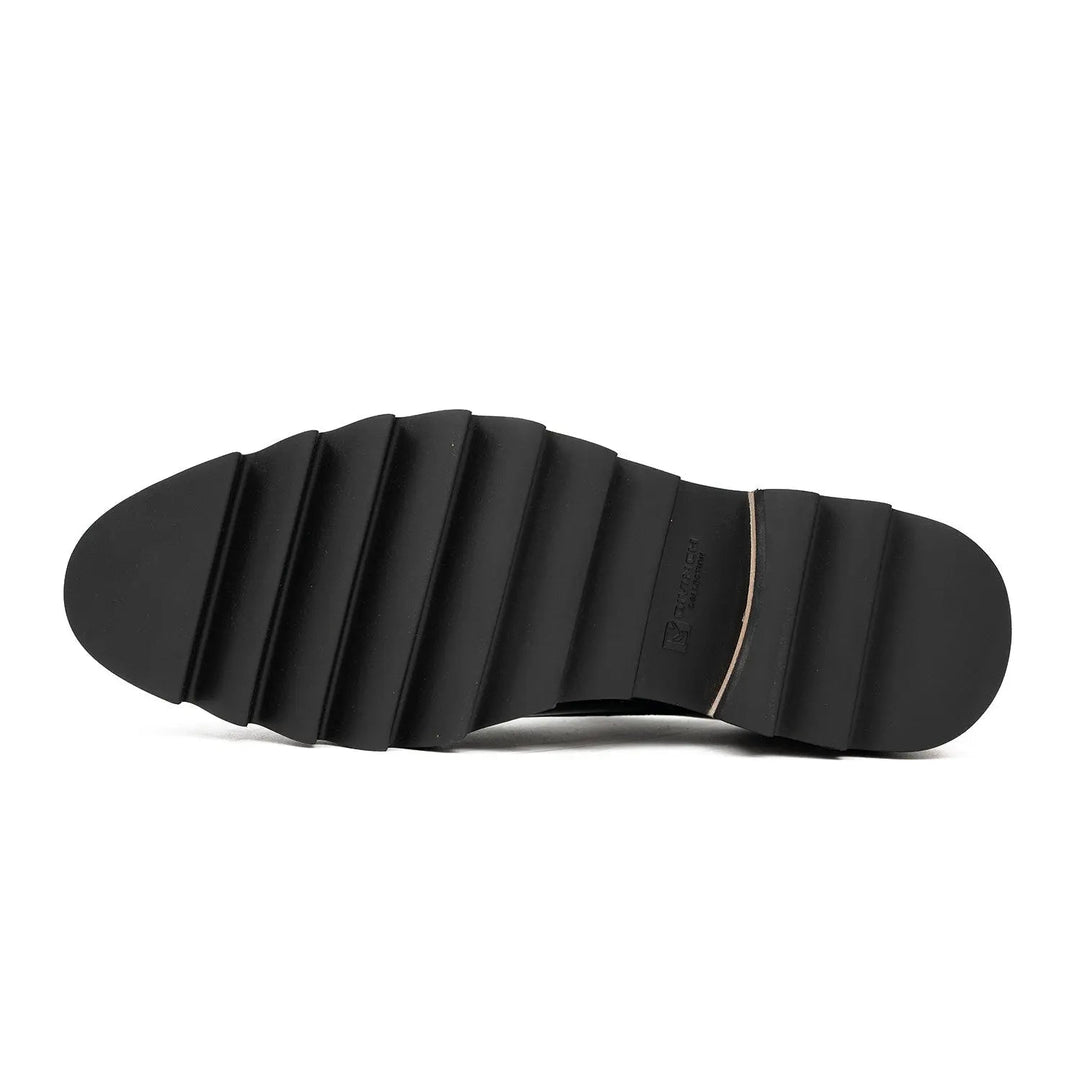 DV DIVINCH men’s shoes, handcrafted leather shoes, calfskin footwear, men’s designer shoes, leather dress shoes, brogue shoes, Derby shoes, Oxford shoes, monk strap shoes, Chelsea boots, lug sole footwear