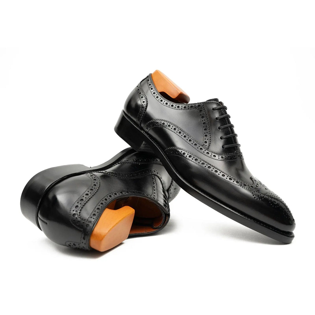 DV DIVINCH men’s shoes, handcrafted leather shoes, calfskin footwear, men’s designer shoes, leather dress shoes, brogue shoes, Derby shoes, Oxford shoes, monk strap shoes, Chelsea boots, lug sole footwear