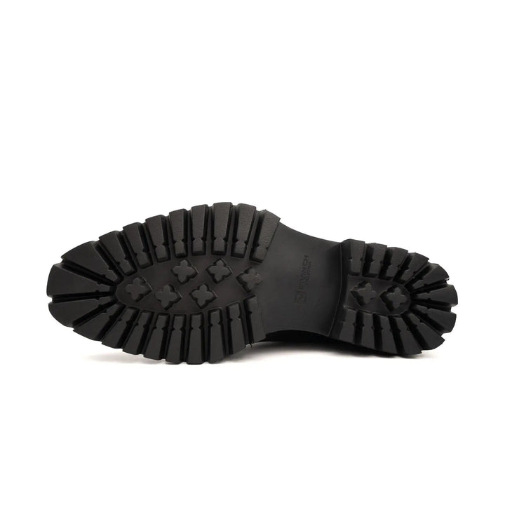 DV DIVINCH men’s shoes, handcrafted leather shoes, calfskin footwear, men’s designer shoes, leather dress shoes, brogue shoes, Derby shoes, Oxford shoes, monk strap shoes, Chelsea boots, lug sole footwear