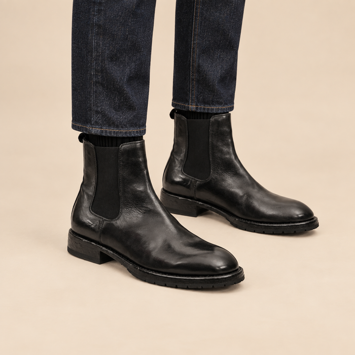Black Plain-Toe Cow Leather Chelsea Boots