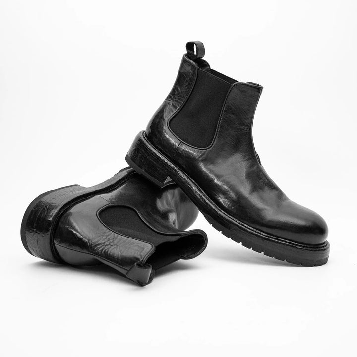 Black Plain-Toe Cow Leather Chelsea Boots