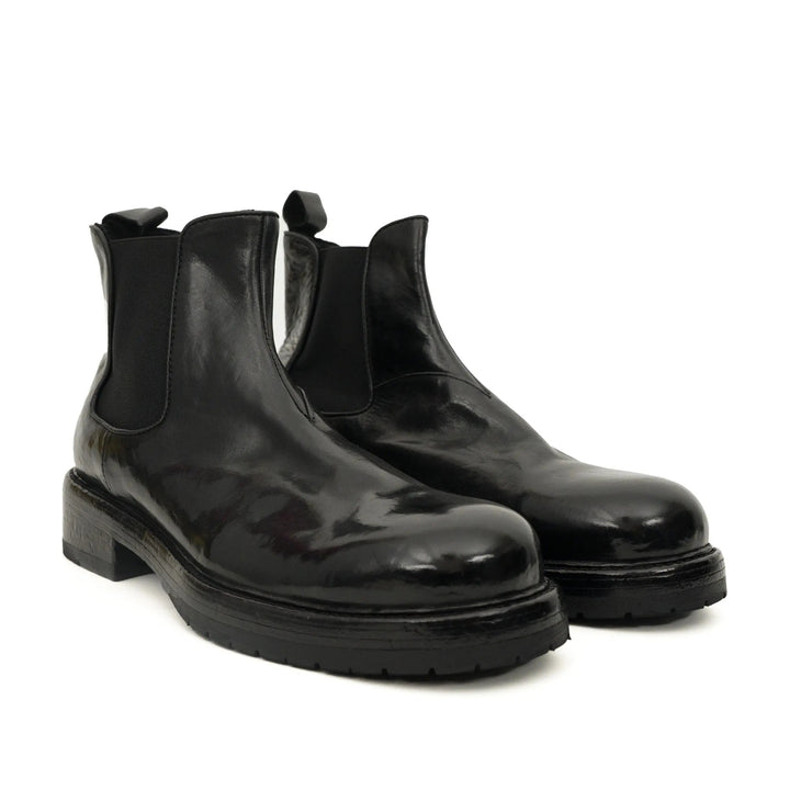 Black Plain-Toe Cow Leather Chelsea Boots