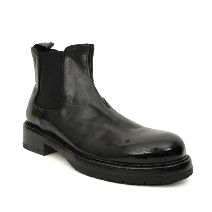 Black Plain-Toe Cow Leather Chelsea Boots
