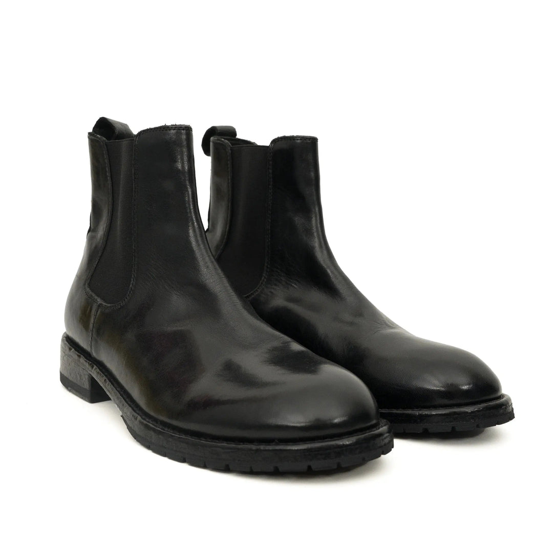 Black Plain-Toe Cow Leather Chelsea Boots