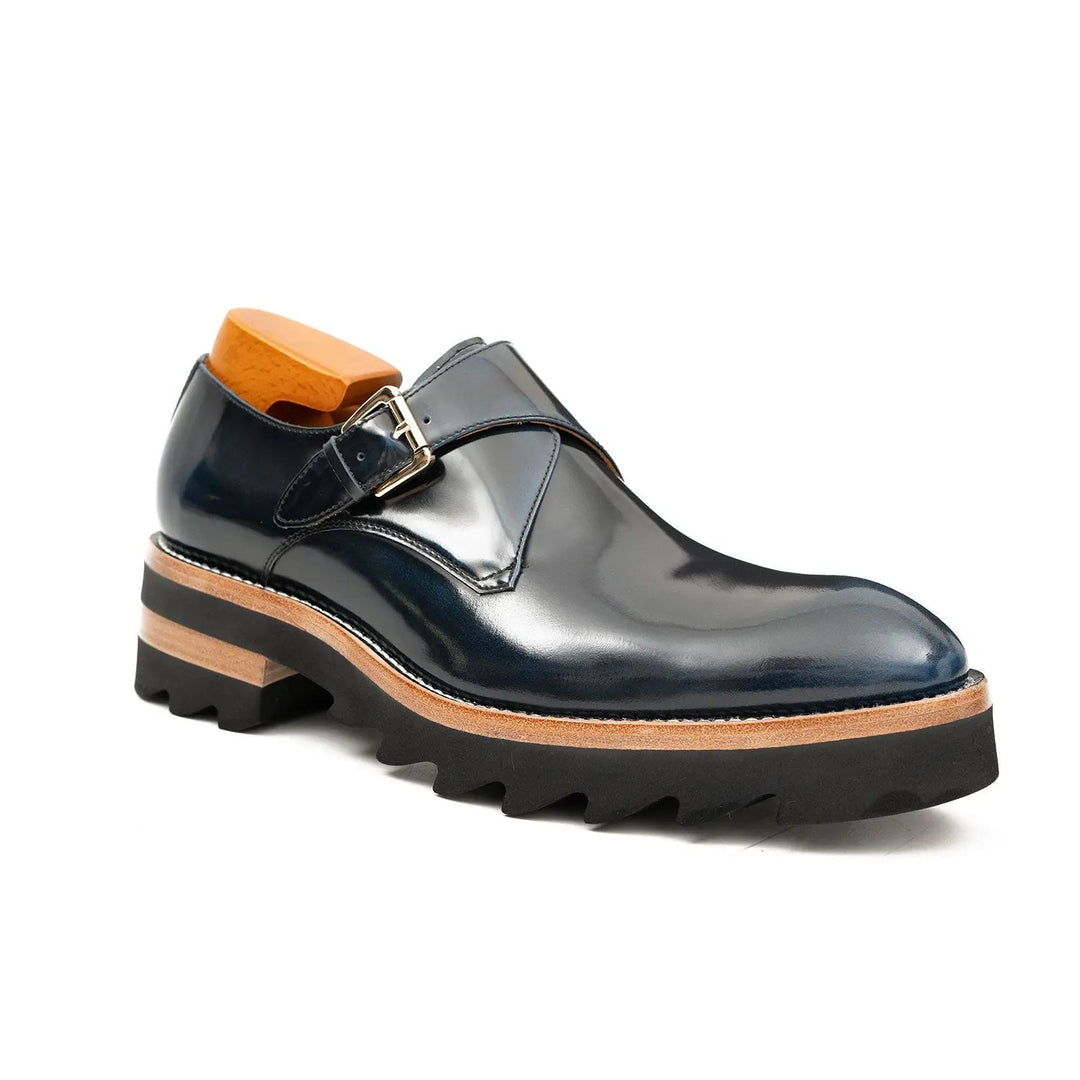 DV DIVINCH men’s shoes, handcrafted leather shoes, calfskin footwear, men’s designer shoes, leather dress shoes, brogue shoes, Derby shoes, Oxford shoes, monk strap shoes, Chelsea boots, lug sole footwear