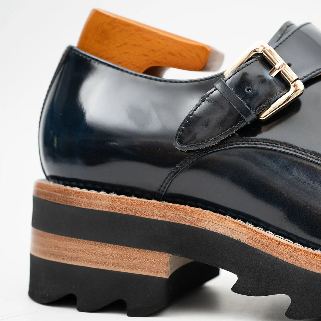 DV DIVINCH men’s shoes, handcrafted leather shoes, calfskin footwear, men’s designer shoes, leather dress shoes, brogue shoes, Derby shoes, Oxford shoes, monk strap shoes, Chelsea boots, lug sole footwear