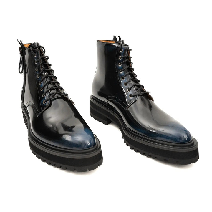 DV DIVINCH men’s shoes, handcrafted leather shoes, calfskin footwear, men’s designer shoes, leather dress shoes, brogue shoes, Derby shoes, Oxford shoes, monk strap shoes, Chelsea boots, lug sole footwear