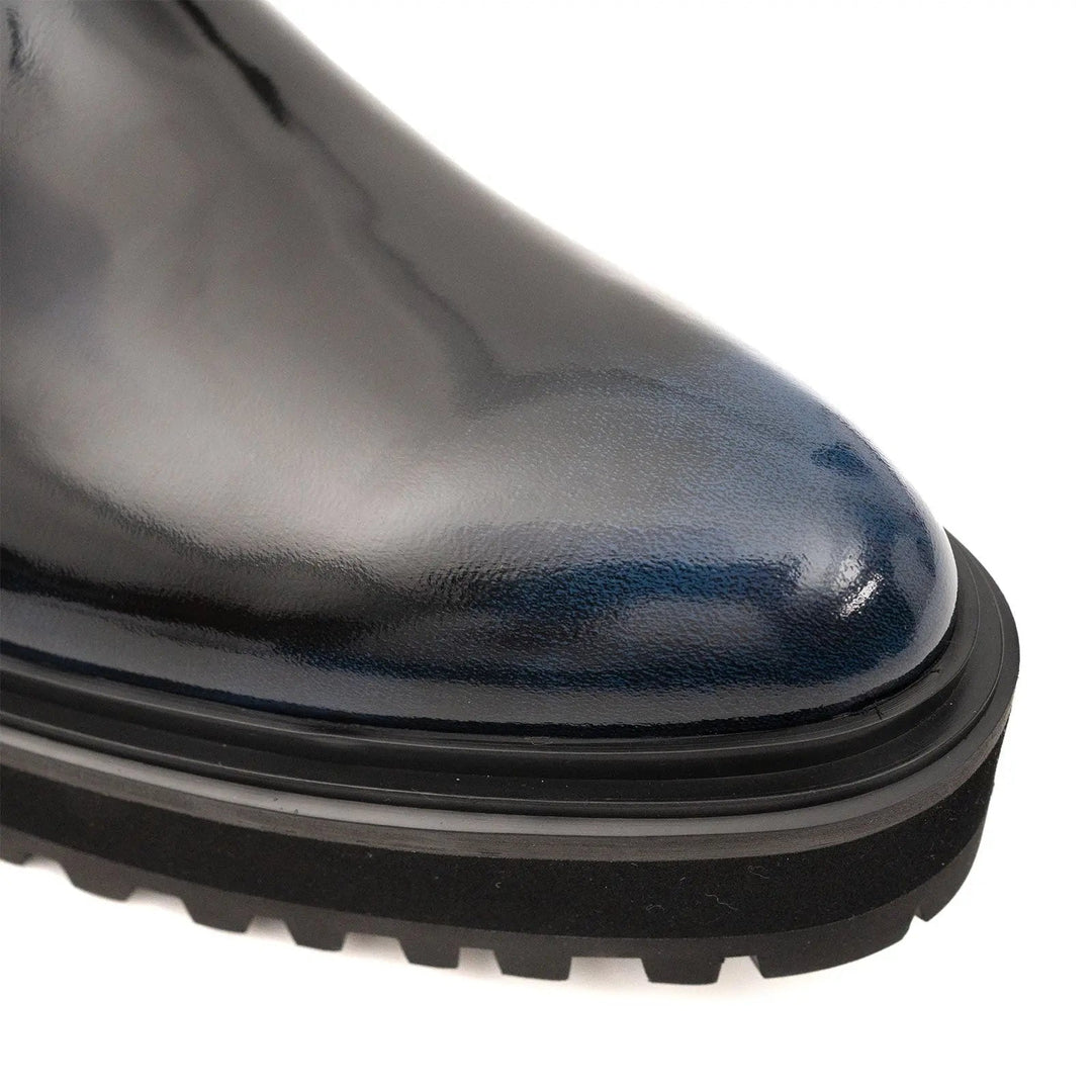 DV DIVINCH men’s shoes, handcrafted leather shoes, calfskin footwear, men’s designer shoes, leather dress shoes, brogue shoes, Derby shoes, Oxford shoes, monk strap shoes, Chelsea boots, lug sole footwear