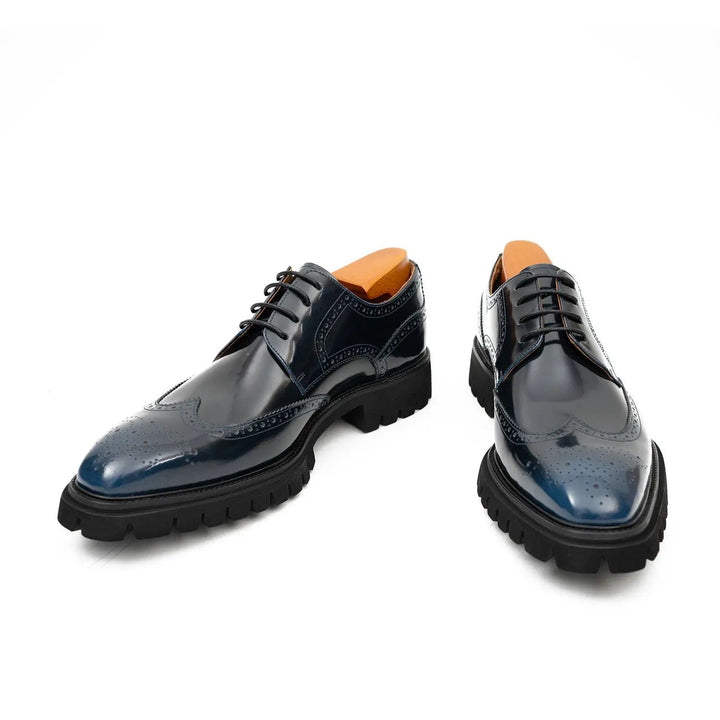 DV DIVINCH men’s shoes, handcrafted leather shoes, calfskin footwear, men’s designer shoes, leather dress shoes, brogue shoes, Derby shoes, Oxford shoes, monk strap shoes, Chelsea boots, lug sole footwear
