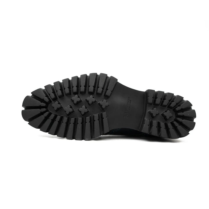 DV DIVINCH men’s shoes, handcrafted leather shoes, calfskin footwear, men’s designer shoes, leather dress shoes, brogue shoes, Derby shoes, Oxford shoes, monk strap shoes, Chelsea boots, lug sole footwear