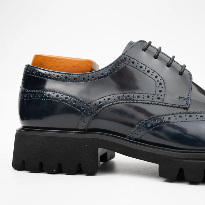 DV DIVINCH men’s shoes, handcrafted leather shoes, calfskin footwear, men’s designer shoes, leather dress shoes, brogue shoes, Derby shoes, Oxford shoes, monk strap shoes, Chelsea boots, lug sole footwear