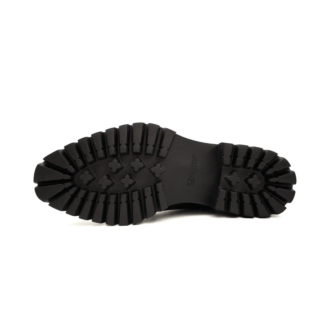 DV DIVINCH men’s shoes, handcrafted leather shoes, calfskin footwear, men’s designer shoes, leather dress shoes, brogue shoes, Derby shoes, Oxford shoes, monk strap shoes, Chelsea boots, lug sole footwear