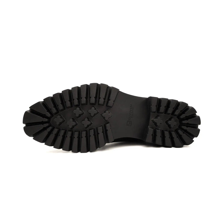 DV DIVINCH men’s shoes, handcrafted leather shoes, calfskin footwear, men’s designer shoes, leather dress shoes, brogue shoes, Derby shoes, Oxford shoes, monk strap shoes, Chelsea boots, lug sole footwear