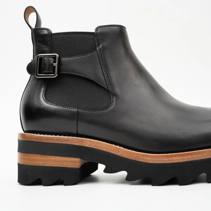 DV DIVINCH men’s shoes, handcrafted leather shoes, calfskin footwear, men’s designer shoes, leather dress shoes, brogue shoes, Derby shoes, Oxford shoes, monk strap shoes, Chelsea boots, lug sole footwear