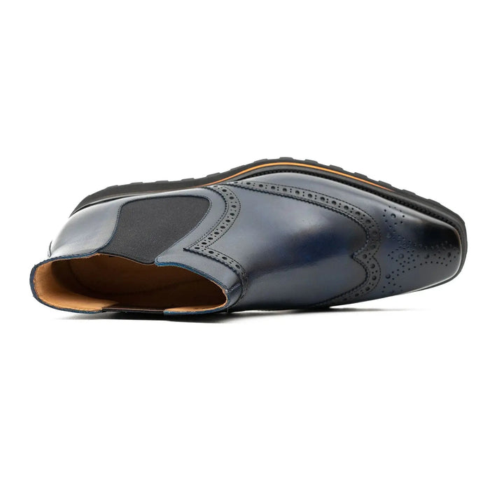 DV DIVINCH men’s shoes, handcrafted leather shoes, calfskin footwear, men’s designer shoes, leather dress shoes, brogue shoes, Derby shoes, Oxford shoes, monk strap shoes, Chelsea boots, lug sole footwear