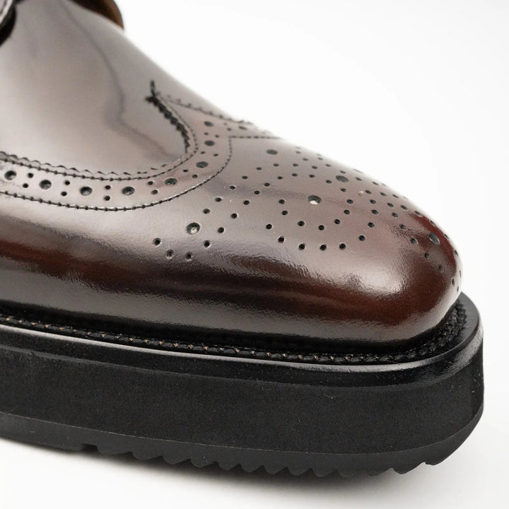DV DIVINCH men’s shoes, handcrafted leather shoes, calfskin footwear, men’s designer shoes, leather dress shoes, brogue shoes, Derby shoes, Oxford shoes, monk strap shoes, Chelsea boots, lug sole footwear