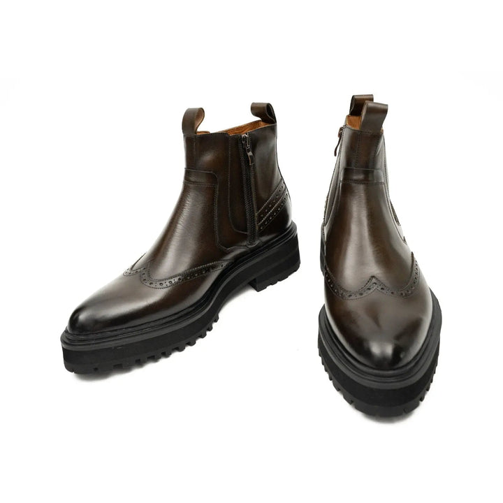 DV DIVINCH men’s shoes, handcrafted leather shoes, calfskin footwear, men’s designer shoes, leather dress shoes, brogue shoes, Derby shoes, Oxford shoes, monk strap shoes, Chelsea boots, lug sole footwear