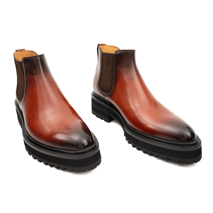 DV DIVINCH men’s shoes, handcrafted leather shoes, calfskin footwear, men’s designer shoes, leather dress shoes, brogue shoes, Derby shoes, Oxford shoes, monk strap shoes, Chelsea boots, lug sole footwear
