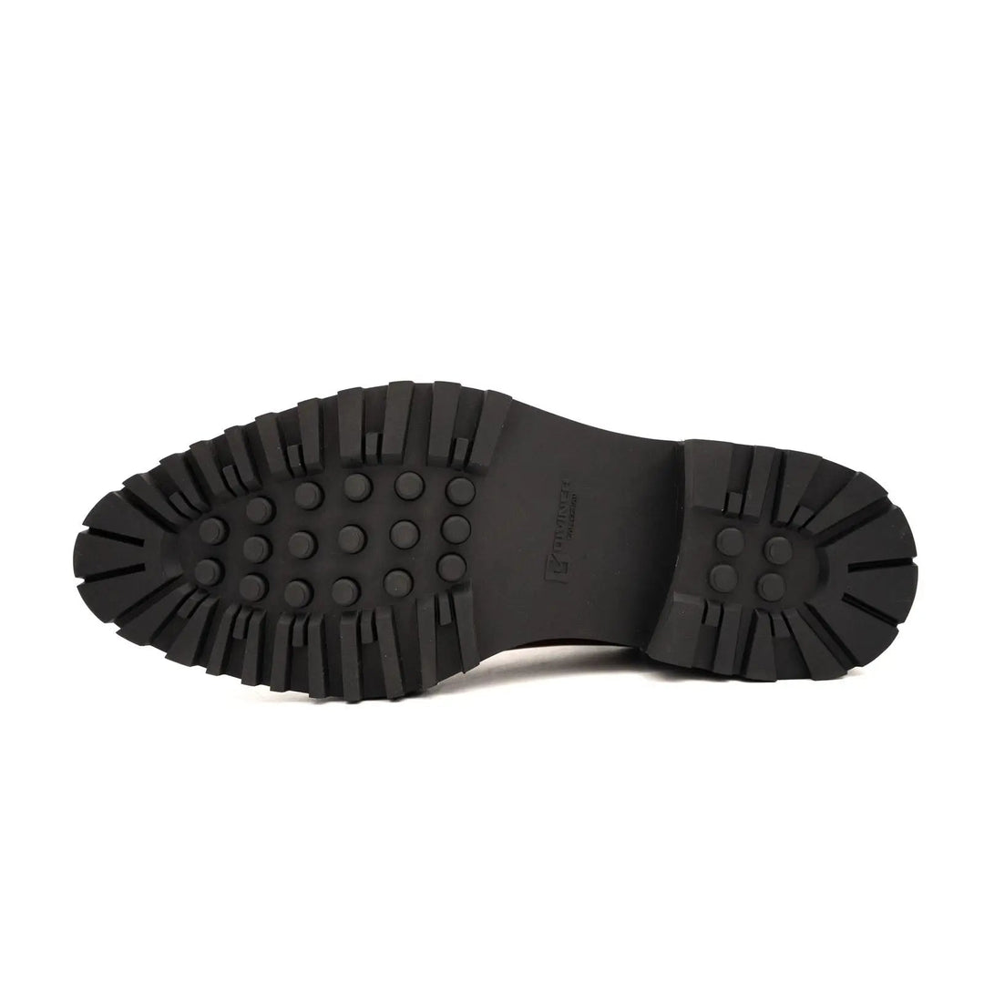 DV DIVINCH men’s shoes, handcrafted leather shoes, calfskin footwear, men’s designer shoes, leather dress shoes, brogue shoes, Derby shoes, Oxford shoes, monk strap shoes, Chelsea boots, lug sole footwear