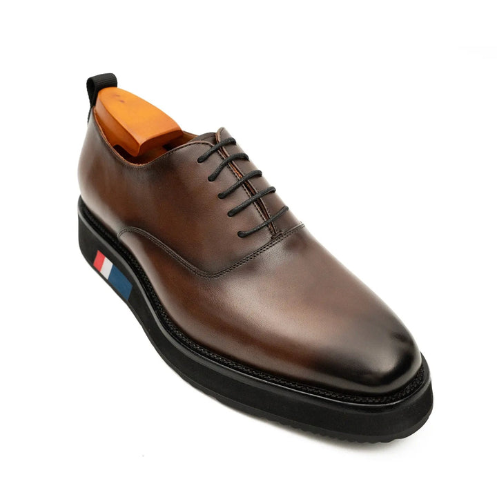 DV DIVINCH men’s shoes, handcrafted leather shoes, calfskin footwear, men’s designer shoes, leather dress shoes, brogue shoes, Derby shoes, Oxford shoes, monk strap shoes, Chelsea boots, lug sole footwear