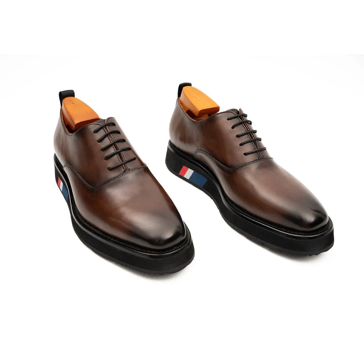 DV DIVINCH men’s shoes, handcrafted leather shoes, calfskin footwear, men’s designer shoes, leather dress shoes, brogue shoes, Derby shoes, Oxford shoes, monk strap shoes, Chelsea boots, lug sole footwear