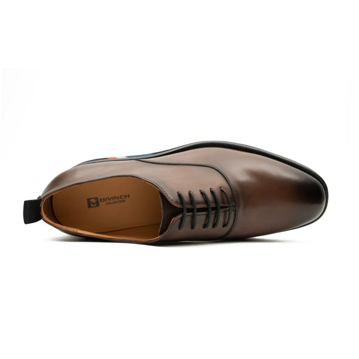 DV DIVINCH men’s shoes, handcrafted leather shoes, calfskin footwear, men’s designer shoes, leather dress shoes, brogue shoes, Derby shoes, Oxford shoes, monk strap shoes, Chelsea boots, lug sole footwear