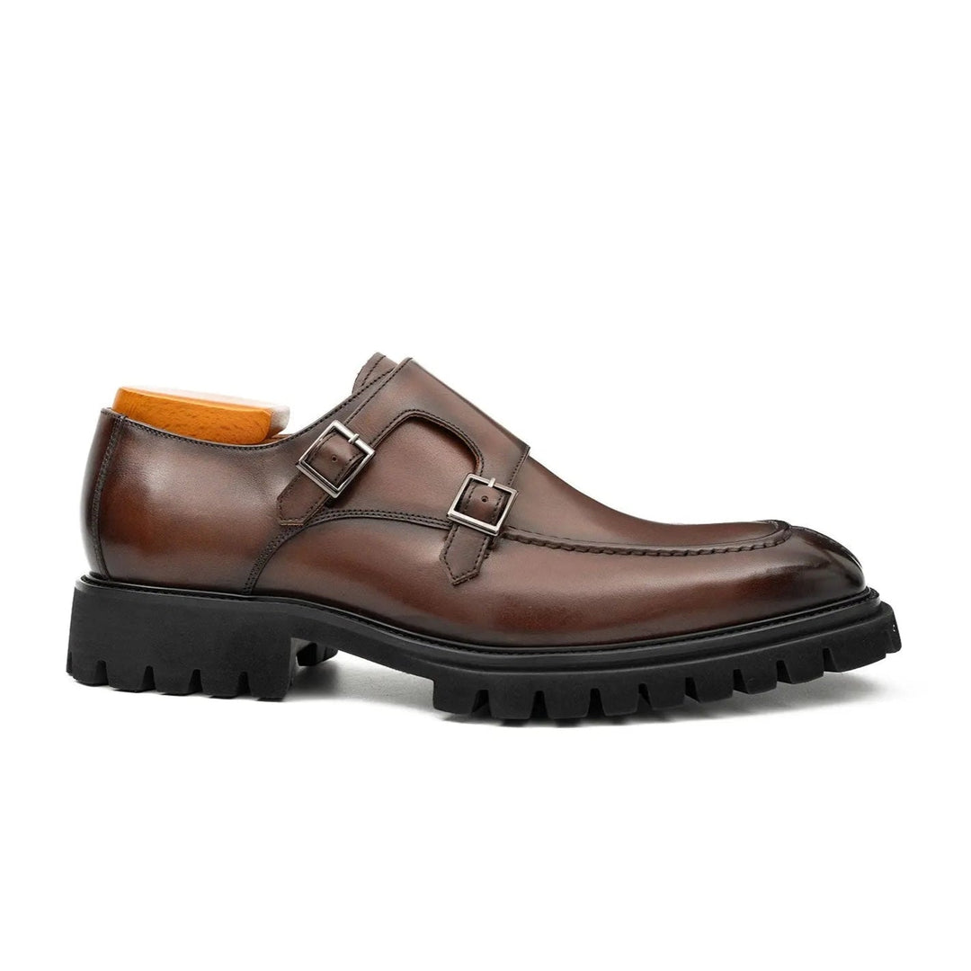 DV DIVINCH men’s shoes, handcrafted leather shoes, calfskin footwear, men’s designer shoes, leather dress shoes, brogue shoes, Derby shoes, Oxford shoes, monk strap shoes, Chelsea boots, lug sole footwear