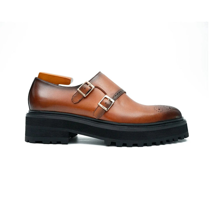 DV DIVINCH men’s shoes, handcrafted leather shoes, calfskin footwear, men’s designer shoes, leather dress shoes, brogue shoes, Derby shoes, Oxford shoes, monk strap shoes, Chelsea boots, lug sole footwear