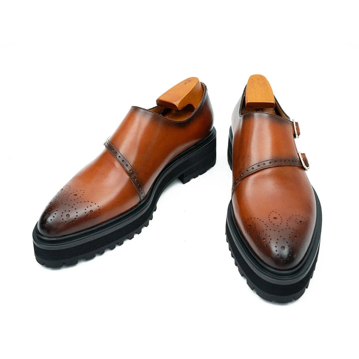 DV DIVINCH men’s shoes, handcrafted leather shoes, calfskin footwear, men’s designer shoes, leather dress shoes, brogue shoes, Derby shoes, Oxford shoes, monk strap shoes, Chelsea boots, lug sole footwear