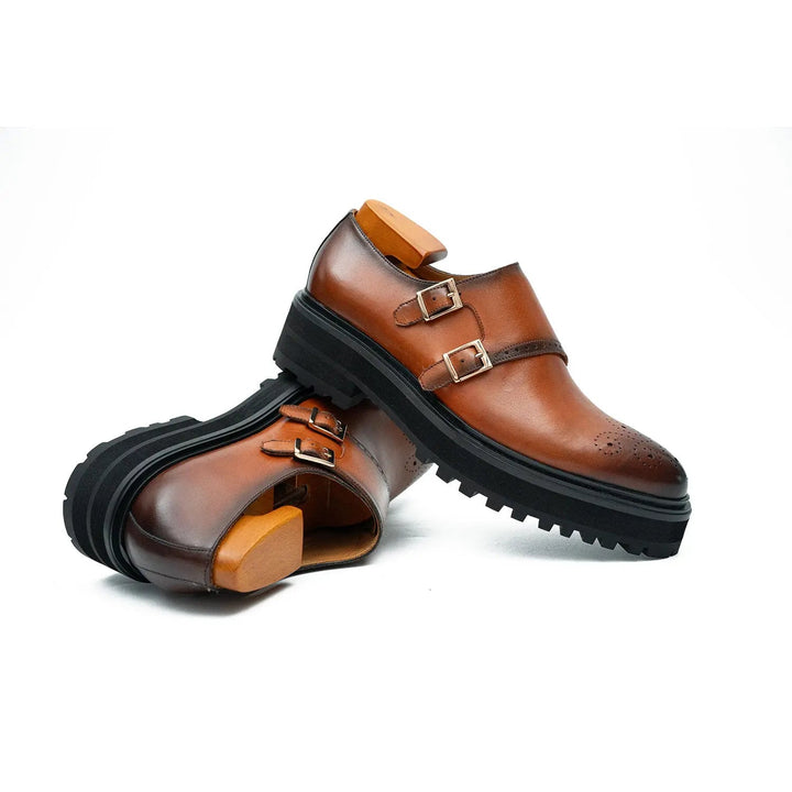 DV DIVINCH men’s shoes, handcrafted leather shoes, calfskin footwear, men’s designer shoes, leather dress shoes, brogue shoes, Derby shoes, Oxford shoes, monk strap shoes, Chelsea boots, lug sole footwear
