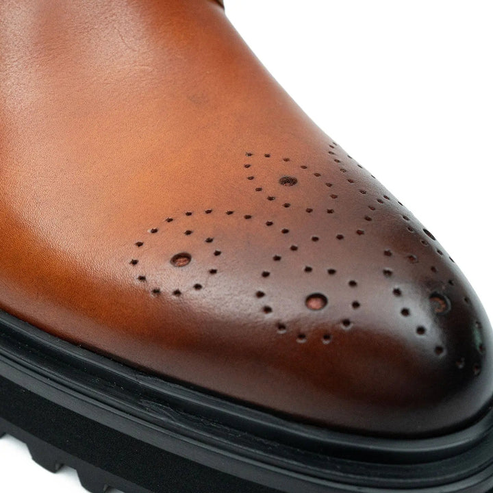 DV DIVINCH men’s shoes, handcrafted leather shoes, calfskin footwear, men’s designer shoes, leather dress shoes, brogue shoes, Derby shoes, Oxford shoes, monk strap shoes, Chelsea boots, lug sole footwear
