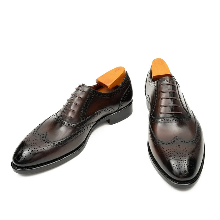 DV DIVINCH men’s shoes, handcrafted leather shoes, calfskin footwear, men’s designer shoes, leather dress shoes, brogue shoes, Derby shoes, Oxford shoes, monk strap shoes, Chelsea boots, lug sole footwear