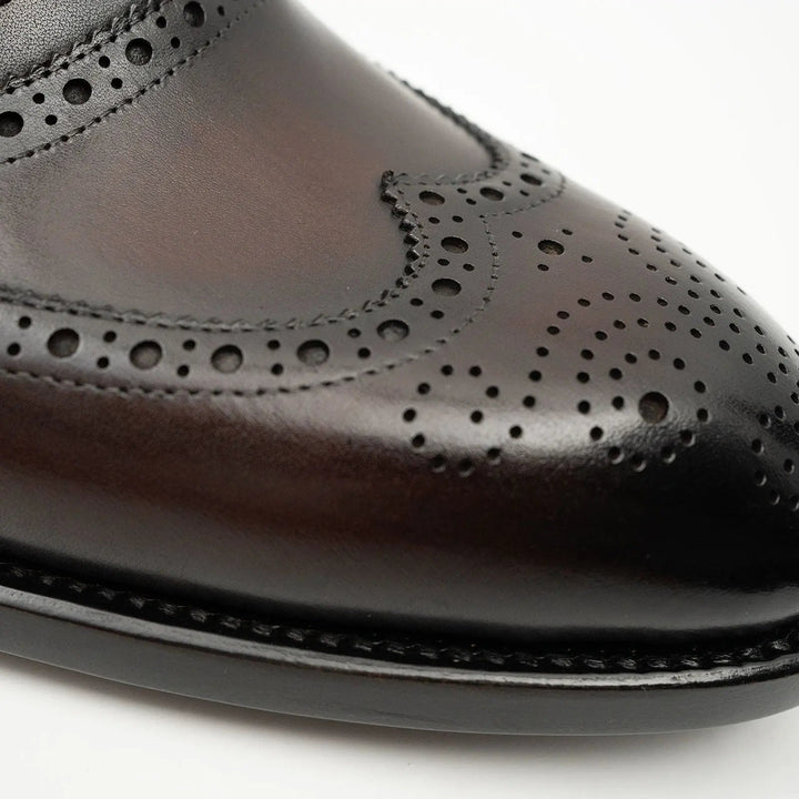 DV DIVINCH men’s shoes, handcrafted leather shoes, calfskin footwear, men’s designer shoes, leather dress shoes, brogue shoes, Derby shoes, Oxford shoes, monk strap shoes, Chelsea boots, lug sole footwear
