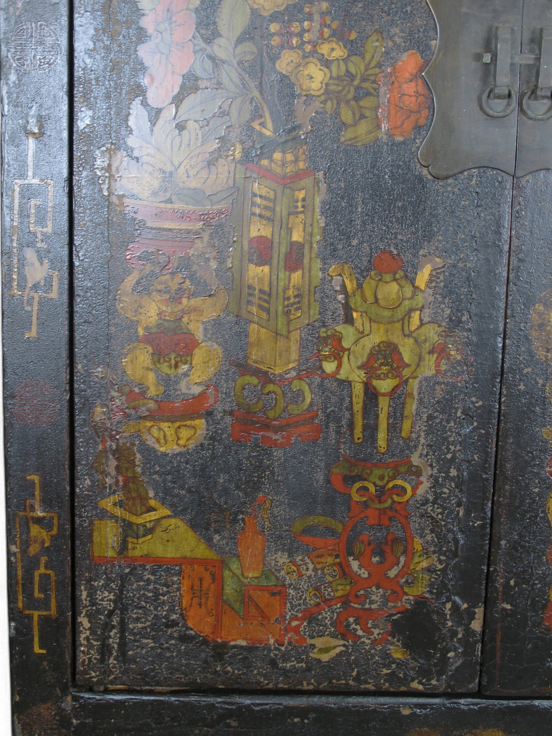 Hand Painted Antique Chinese Cabinet 2